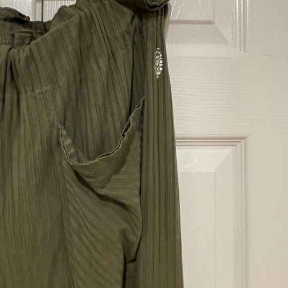 FREE PEOPLE MOVEMENT BLISSED OUT WIDE LEG PANTS CARGO GREEN RIBBED - Picture 5 of 7